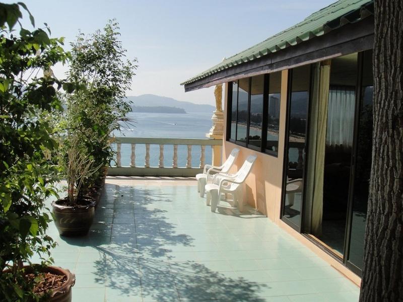 Baan Karon Hill Phuket Resort Exterior photo
